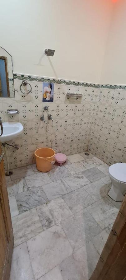 Hotel Oyo 83466 Kamal
